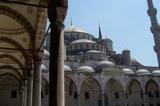 Mešita Sultan Ahmed (Modrá mešita) je největší mešitou v Istanbulu a jako jediná má 6 minaretů.