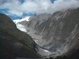 První se nazývá Franc-Josef glacier. 